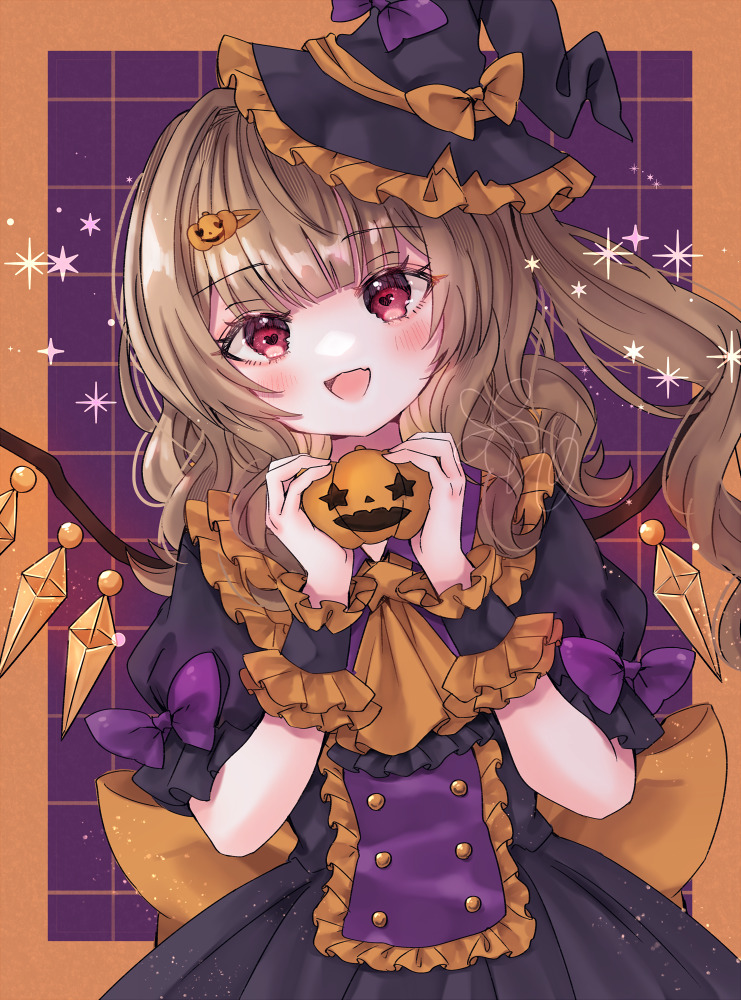 jaku sono, flandre scarlet, touhou, commentary, 1girl, :d, alternate costume, alternate wing color, ascot, black dress, blush, border, bow, brown border, brown hair, buttons, crystal wings, double-breasted, dress, eyelashes, frilled ascot, frilled hat, frilled shirt collar, frilled wrist cuffs, frills, grid background, hair ornament, halloween, hat, hat bow, hat ribbon, heart, heart-shaped pupils, holding, holding pumpkin, jack-o'-lantern, jack-o'-lantern hair ornament, long hair, looking at viewer, one side up, open mouth, orange ascot, orange bow, orange ribbon, orange wings, puffy short sleeves, puffy sleeves, pumpkin, purple background, purple bow, ribbon, short sleeves, signature, sleeve bow, smile, solo, sparkle, star (symbol), symbol-shaped pupils, upper body, wings, witch hat, wrist cuffs