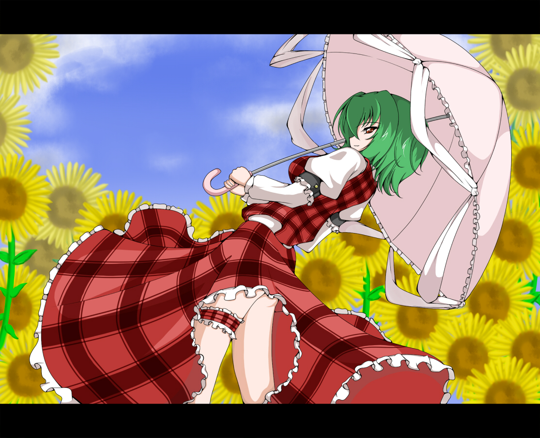 shirosuzu, kazami yuuka, touhou, 1girl, breasts, clothes lift, female focus, field, flower, flower field, frilled thigh strap, from behind, from below, green hair, letterboxed, medium breasts, parasol, plaid clothes, plaid skirt, plaid vest, profile, red eyes, short hair, skirt, skirt lift, skirt set, smile, solo, sunflower, sunflower field, thigh strap, umbrella, vest