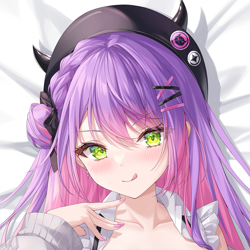 zi yue liuli, tokoyami towa, tokoyami towa (jirai kei), hololive, chinese commentary, commentary request, mixed-language commentary, dakimakura (medium), official alternate costume, pillow, virtual youtuber