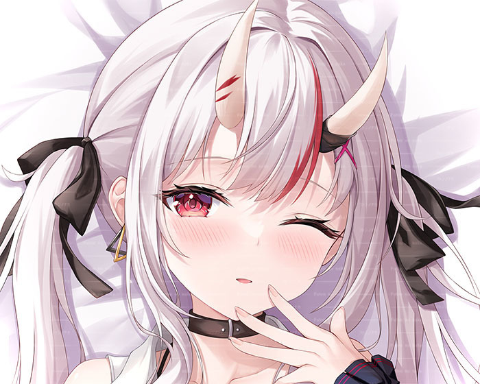 zi yue liuli, nakiri ayame, poyoyo (nakiri ayame), hololive, dakimakura (medium), hair between horns, horns, oni, virtual youtuber