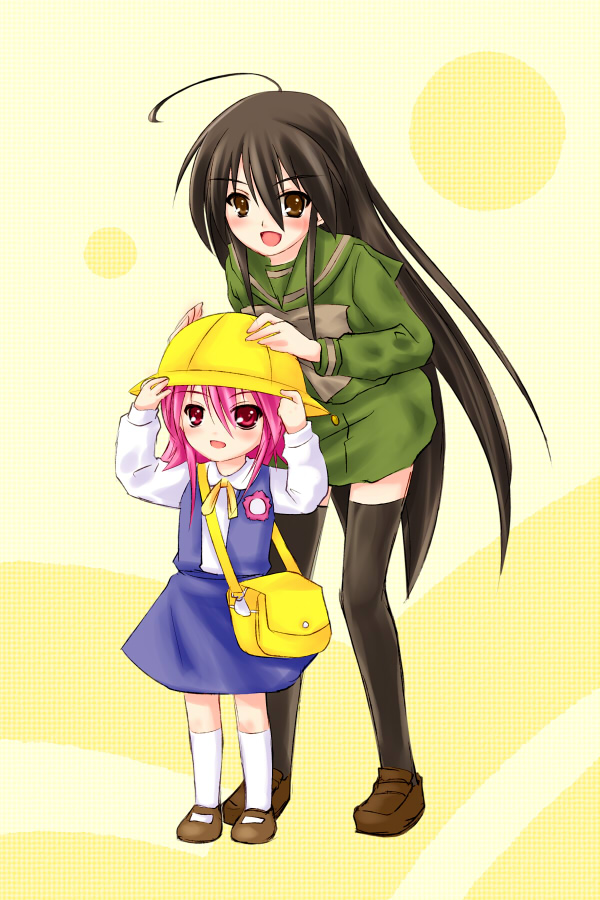 piku, shana, wilhelmina carmel, shakugan no shana, 00s, 2girls, aged down, bag, black hair, brown eyes, child, hat, kindergarten, kindergarten uniform, long hair, looking at viewer, miniskirt, multiple girls, open mouth, pink hair, red eyes, school hat, school uniform, serafuku, short hair, skirt, smile, thighhighs, very long hair, zettai ryouiki