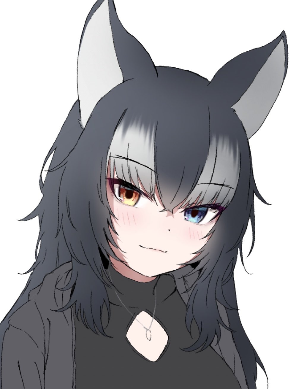 mogurii, grey wolf (kemono friends), kemono friends, highres, 1girl, animal ears, black hair, blue eyes, blush, heterochromia, jacket, jewelry, long hair, long sleeves, looking at viewer, multicolored hair, necklace, smile, solo, turtleneck, two-tone hair, white hair, wolf ears, wolf girl, yellow eyes