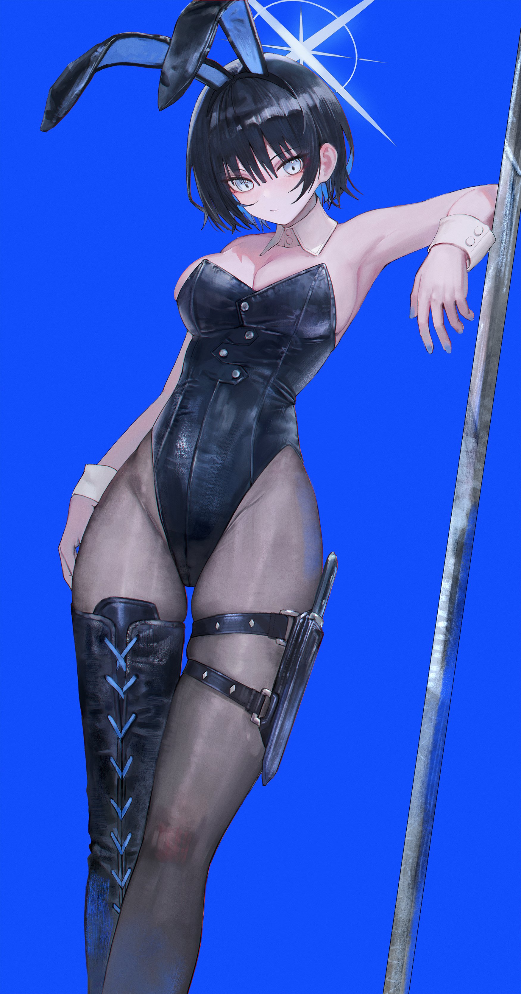 flippy (cripine111), saori (blue archive), blue archive, absurdres, highres, 1girl, alternate costume, alternate hair length, alternate hairstyle, animal ears, armpits, bare shoulders, black boots, black hair, black leotard, black pantyhose, blue background, blue hair, boots, breasts, colored inner hair, detached collar, fake animal ears, halo, large breasts, leotard, multicolored hair, pantyhose, playboy bunny, rabbit ears, short hair, simple background, single boot, standing, thigh boots, white wrist cuffs, wrist cuffs