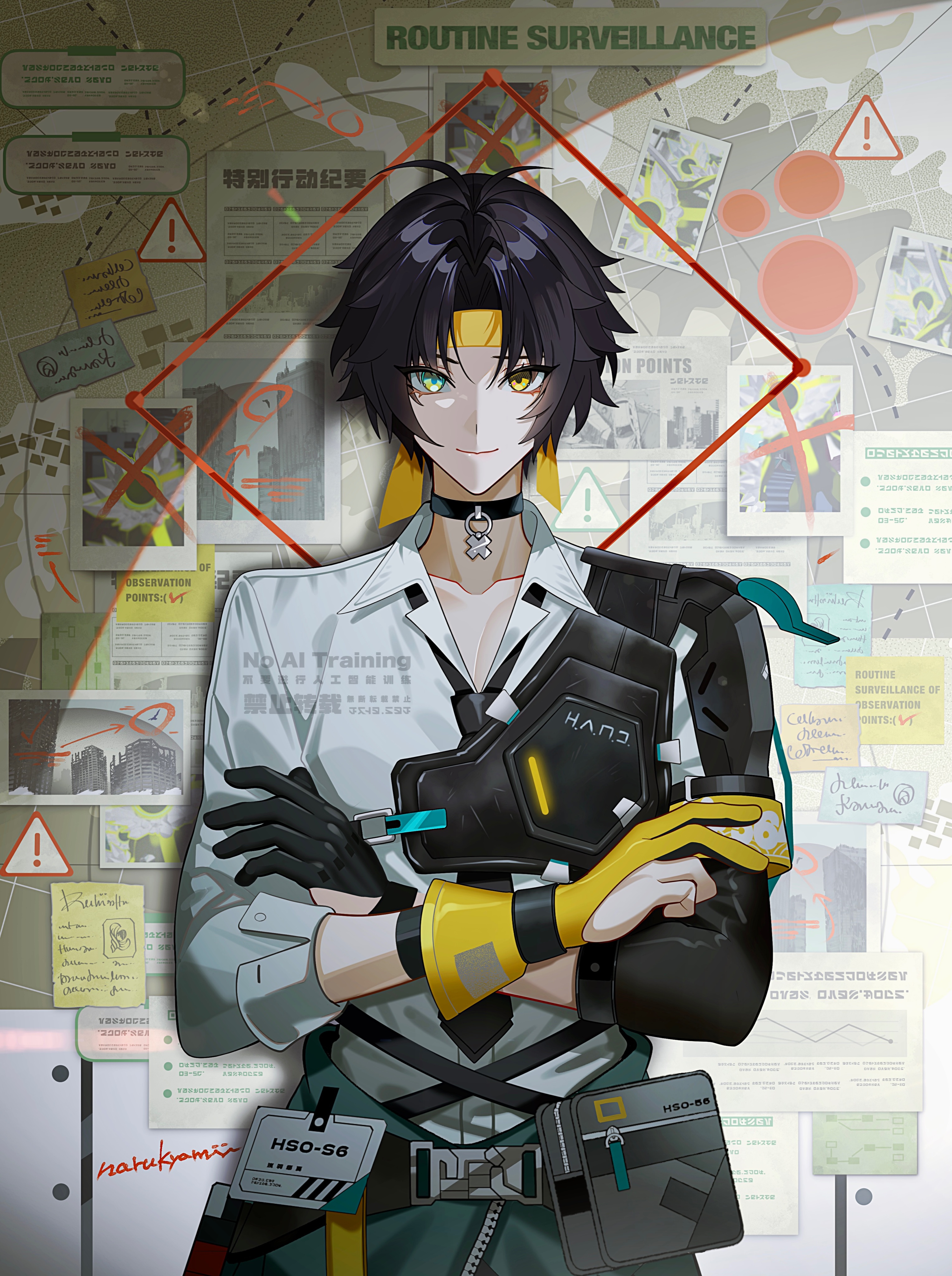 naru9, asaba harumasa, zenless zone zero, absurdres, highres, 1boy, armor, asymmetrical gloves, bag, belt, black gloves, black hair, black necktie, blue eyes, choker, clothes around waist, collarbone, crossed arms, evidence board, gloves, half gloves, headband, heterochromia, id card, indoors, looking at viewer, male focus, mismatched gloves, necktie, notes, parted bangs, pendant choker, shirt, short hair, shoulder armor, sign, smile, solo, standing, white shirt, yellow eyes, yellow gloves, yellow headband, zipper