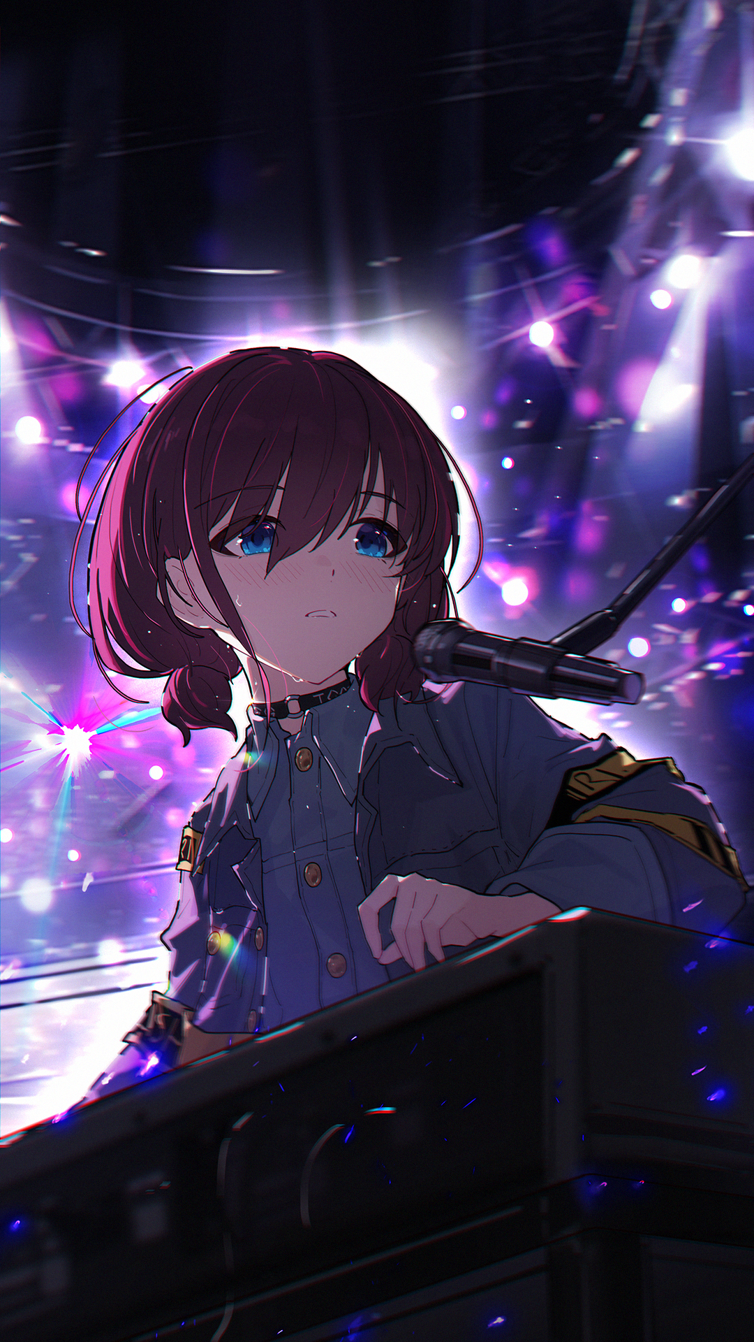 yun cao bing, iseri nina, girls band cry, chinese commentary, commentary request, highres, 1girl, black choker, blue eyes, blue jacket, blush, brown hair, choker, dress shirt, hair between eyes, instrument, jacket, keyboard (instrument), light particles, low twintails, microphone, o-ring, o-ring choker, open mouth, shirt, short hair, short twintails, solo, stage lights, sweat, twintails