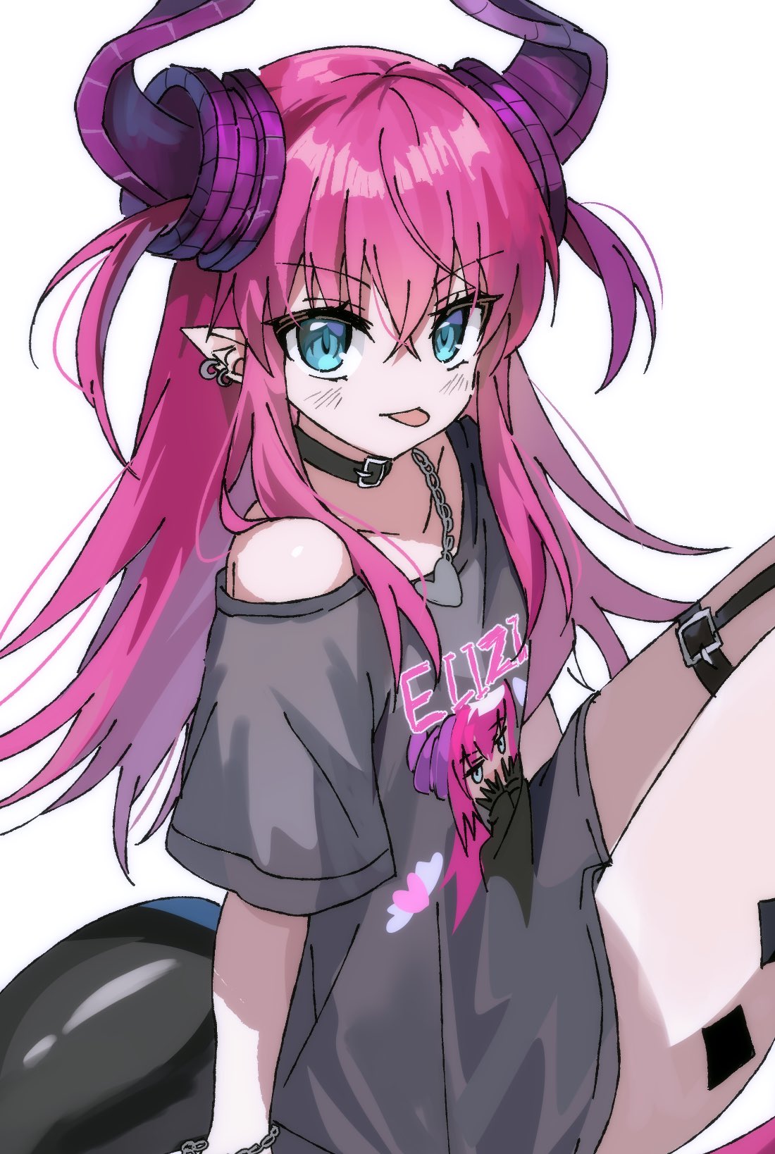 elizabeth bathory (fate), fate/grand order, fate (series), highres, 1girl, black choker, black shirt, blue eyes, choker, dragon horns, dragon tail, ear piercing, elizabeth bathory (perfect) (first ascension) (fate), hair between eyes, horns, long hair, looking at viewer, off shoulder, piercing, pointy ears, purple horns, shirt, simple background, solo, syst098, tail, tongue, tongue out, white background