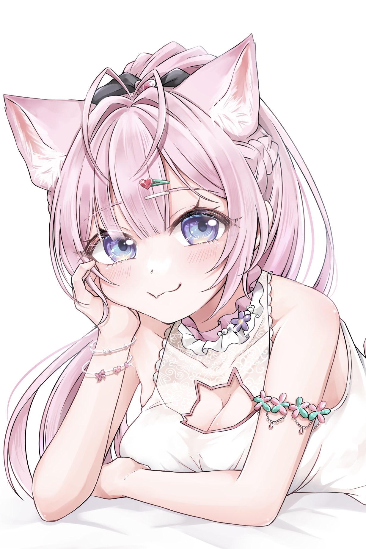 rin5325, hakui koyori, hakui koyori (summer), hololive, highres, 1girl, :3, animal ears, antenna hair, armlet, bare shoulders, black bow, blue eyes, blush, bow, bracelet, braid, breasts, camisole, choker, cleavage, cleavage cutout, closed mouth, clothing cutout, fang, gradient eyes, hair bow, hair intakes, hair ornament, hairclip, half updo, hand on own cheek, hand on own face, heart, heart bracelet, heart hair ornament, high ponytail, jewelry, large breasts, long hair, looking at viewer, multicolored eyes, pink choker, pink hair, ponytail, purple eyes, simple background, skin fang, smile, solo, two-tone choker, virtual youtuber, white background, white camisole, white choker, wolf ears, wolf girl