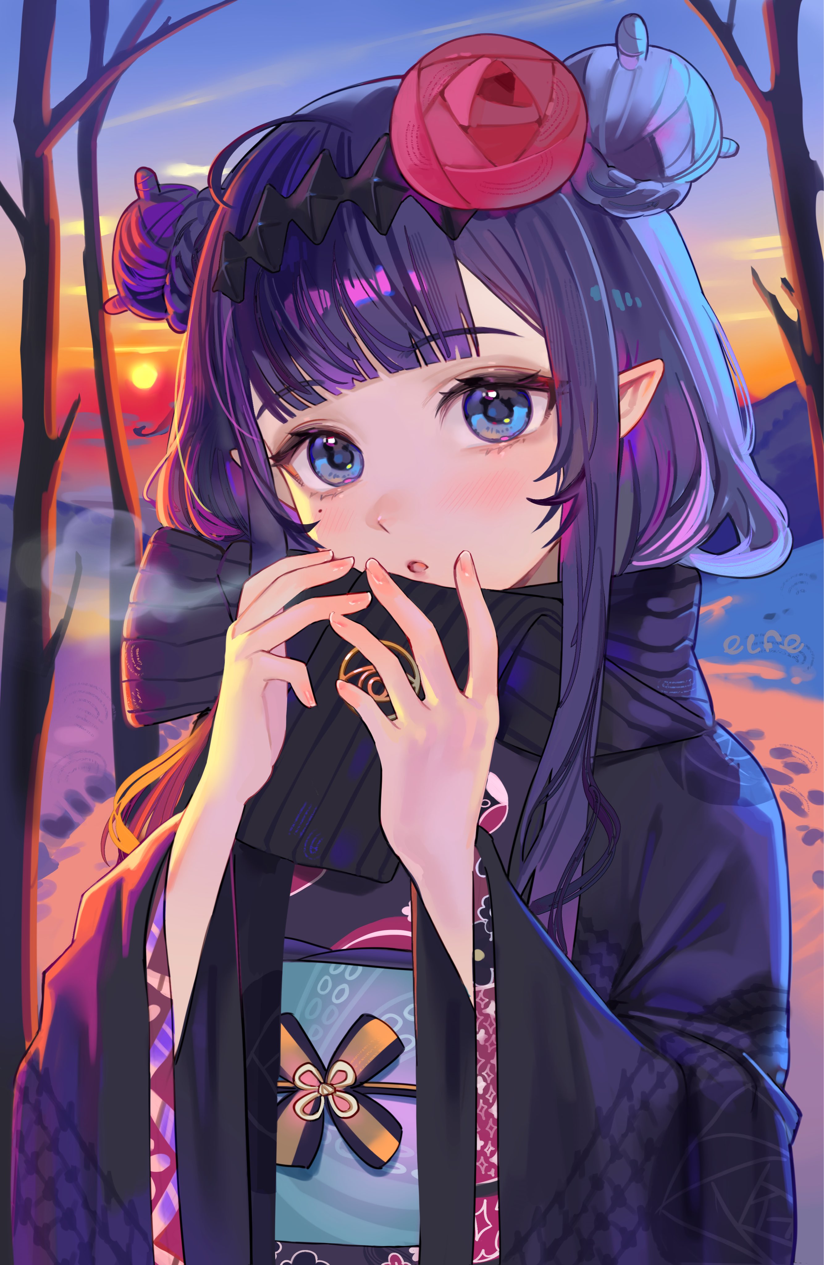 elfe art, ninomae ina'nis, ninomae ina'nis (new year), hololive, hololive english, absurdres, commentary, english commentary, highres, 1girl, artist name, black haori, black kimono, black scarf, blue eyes, blue sky, blunt bangs, braid, breath, bun with braided base, cold, diamond hairband, double bun, enpera, flower, gradient sky, hair bun, hair flower, hair ornament, hand to own mouth, haori, japanese clothes, kimono, long hair, looking at viewer, mackintosh rose, mole, mole under eye, obi, official alternate costume, official alternate hairstyle, orange sky, outdoors, pointy ears, print haori, print kimono, purple hair, purple kimono, sash, scarf, sidelocks, sky, snow, solo, sunset, tree, virtual youtuber, winter
