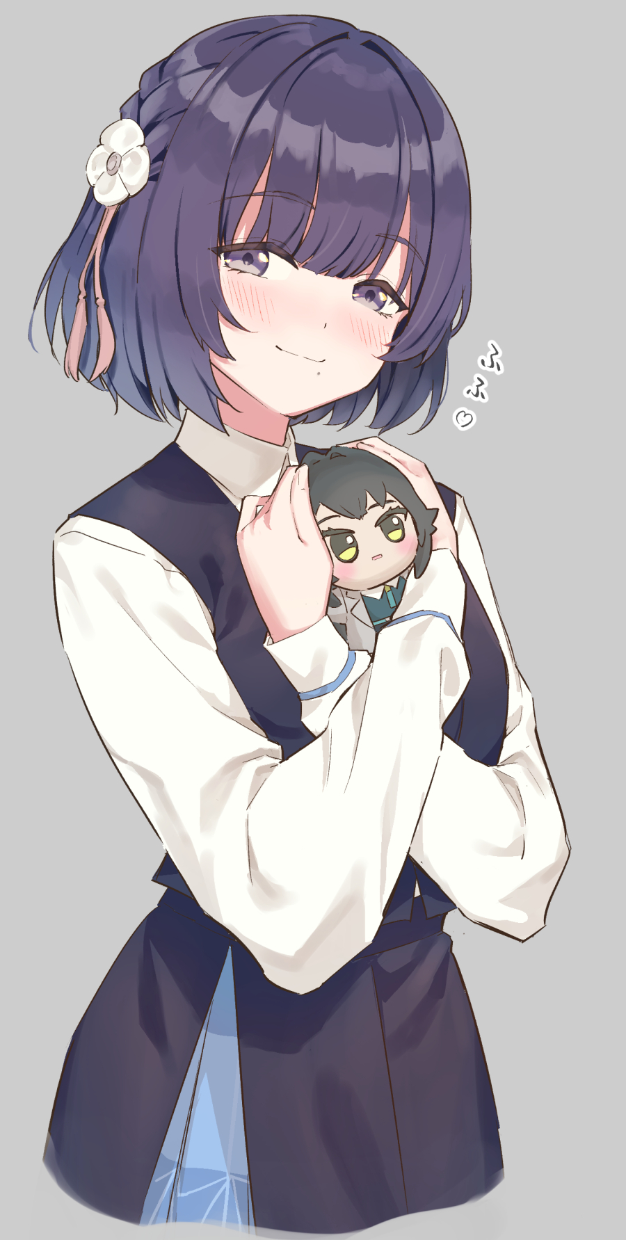 shoukichi (shony), hataya misuzu, tsukimura temari, gakuen idolmaster, idolmaster, commentary request, highres, 1girl, blue skirt, blue vest, blunt bangs, blush, braid, character doll, chibigurumi, closed mouth, collared shirt, cropped legs, crossed arms, doll, flower, grey background, hair flower, hair ornament, hatsuboshi gakuen school uniform, holding, holding doll, long sleeves, looking at viewer, mole, mole under mouth, pleated skirt, purple eyes, purple hair, school uniform, shirt, short hair, simple background, skirt, smile, solo, vest, white shirt