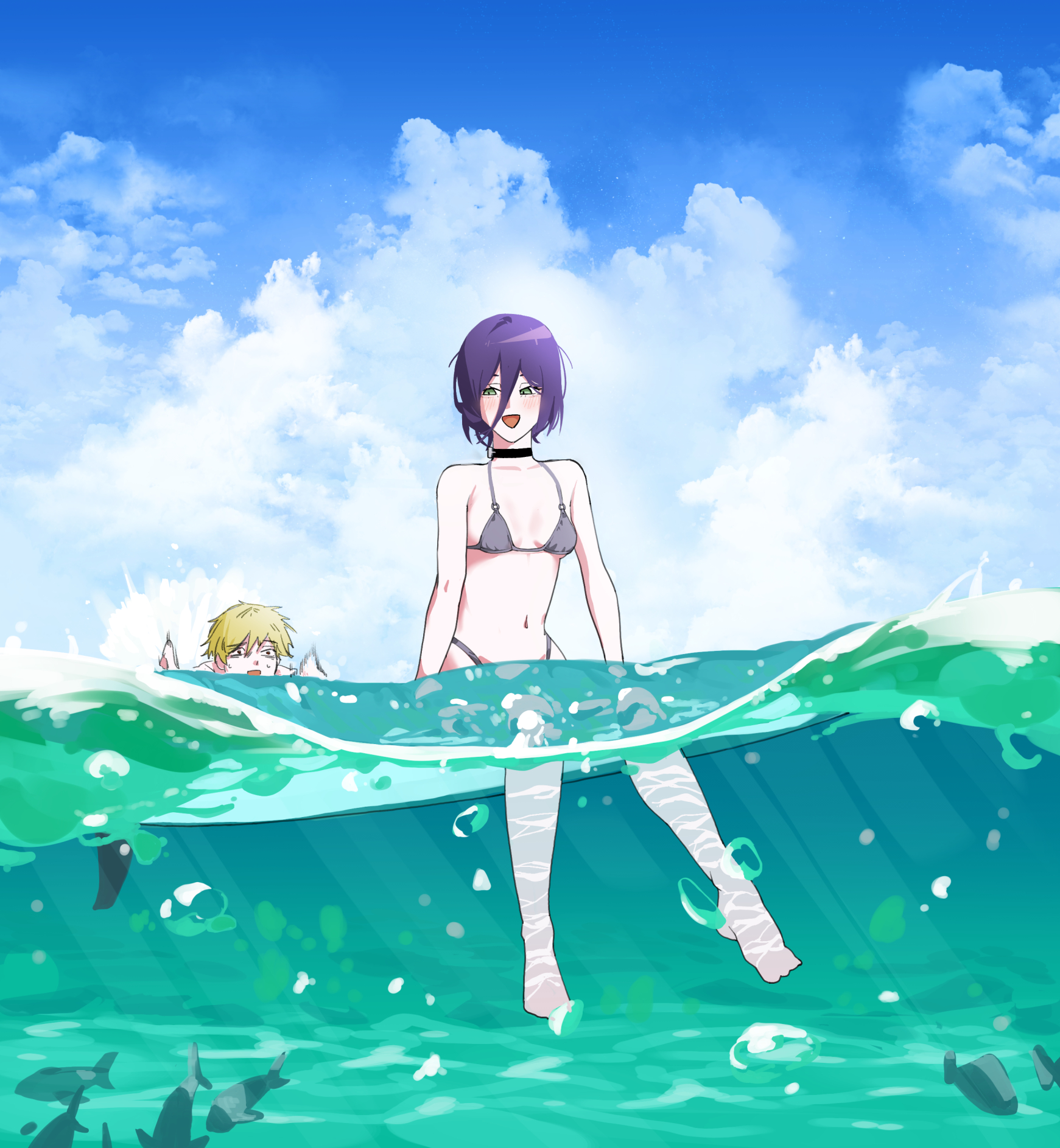 moti1250, denji (chainsaw man), reze (chainsaw man), chainsaw man, commentary, highres, 1girl, barefoot, bikini, black choker, blonde hair, blush, breasts, choker, cloud, cloudy sky, collarbone, day, fish, full body, green eyes, grey bikini, hair between eyes, highleg, highleg bikini, horizon, long hair between eyes, navel, ocean, open mouth, partially underwater shot, purple hair, short hair, sitting, sky, small breasts, smile, soaking feet, string bikini, surfboard, swimming, swimsuit, yellow eyes