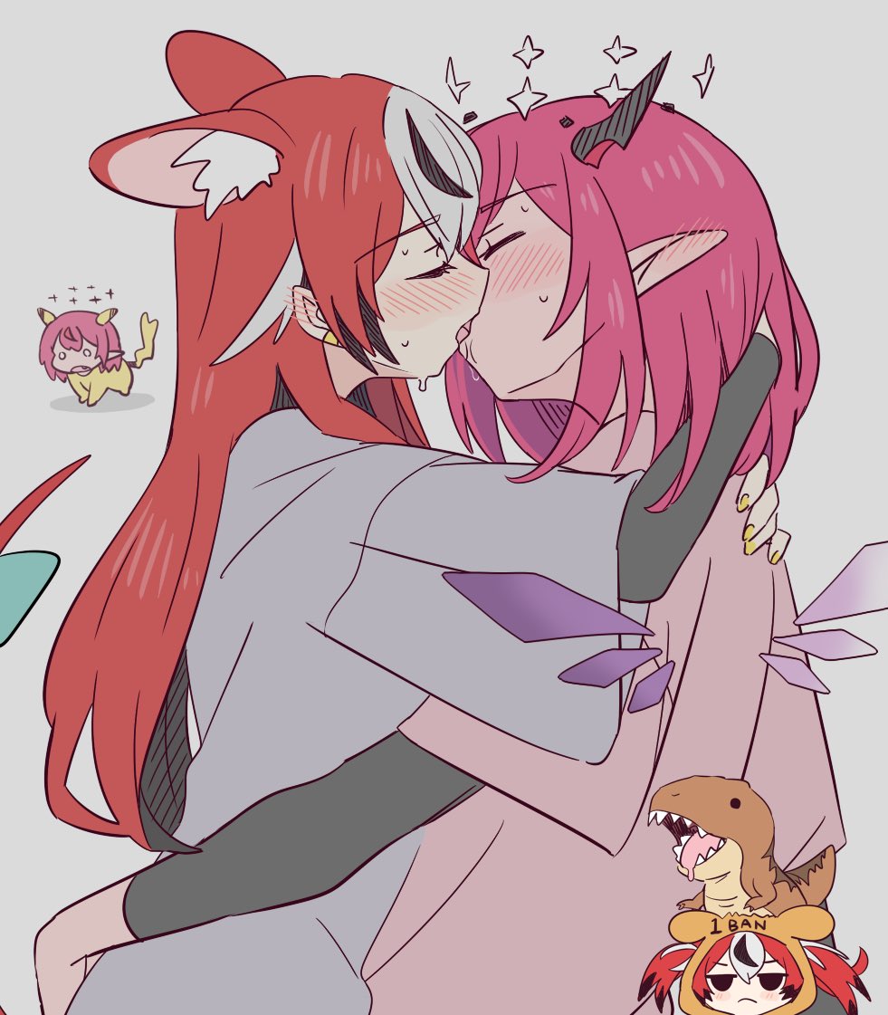ramphastostella, hakos baelz, irys (hololive), hololive, hololive english, 2girls, animal ear fluff, animal ears, black hair, black horns, blush, ear blush, fingernails, french kiss, grey background, grey shirt, horns, kiss, long sleeves, mouse ears, mouse girl, mouse tail, multicolored hair, multiple girls, nail polish, pink hair, pink shirt, pointy ears, red hair, saliva, shirt, short hair, simple background, tail, virtual youtuber, white hair, wings, yellow nails, yuri