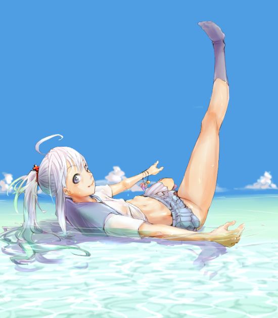 aguhari, original, bad id, bad pixiv id, 1girl, ahoge, barefoot, day, feet, female focus, hair ornament, leg up, looking back, lying, midriff, miniskirt, navel, ocean, on back, outdoors, partially submerged, pleated skirt, ponytail, school uniform, skirt, sky, smile, socks, solo, water, white hair
