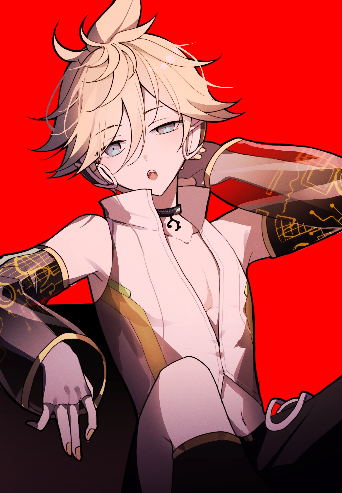 kagamine len, project diva (series), vocaloid, commentary, english commentary, highres, 1boy, :o, antenna hair, art waven, bare shoulders, black choker, black shorts, black sleeves, black socks, blonde hair, blue eyes, choker, collared shirt, detached sleeves, double-parted bangs, elbow rest, feet out of frame, grey eyes, hair between eyes, hair flaps, hand up, headphones, knee up, kneehighs, long sleeves, looking at viewer, male focus, multicolored eyes, nail polish, navel, open mouth, partially unbuttoned, pectorals, red background, see-through clothes, see-through sleeves, shirt, short hair, shorts, simple background, sitting, sleeveless, sleeveless shirt, socks, solo, teeth, tongue, two-tone eyes, uneven eyes, upper teeth only, white shirt, yellow nails