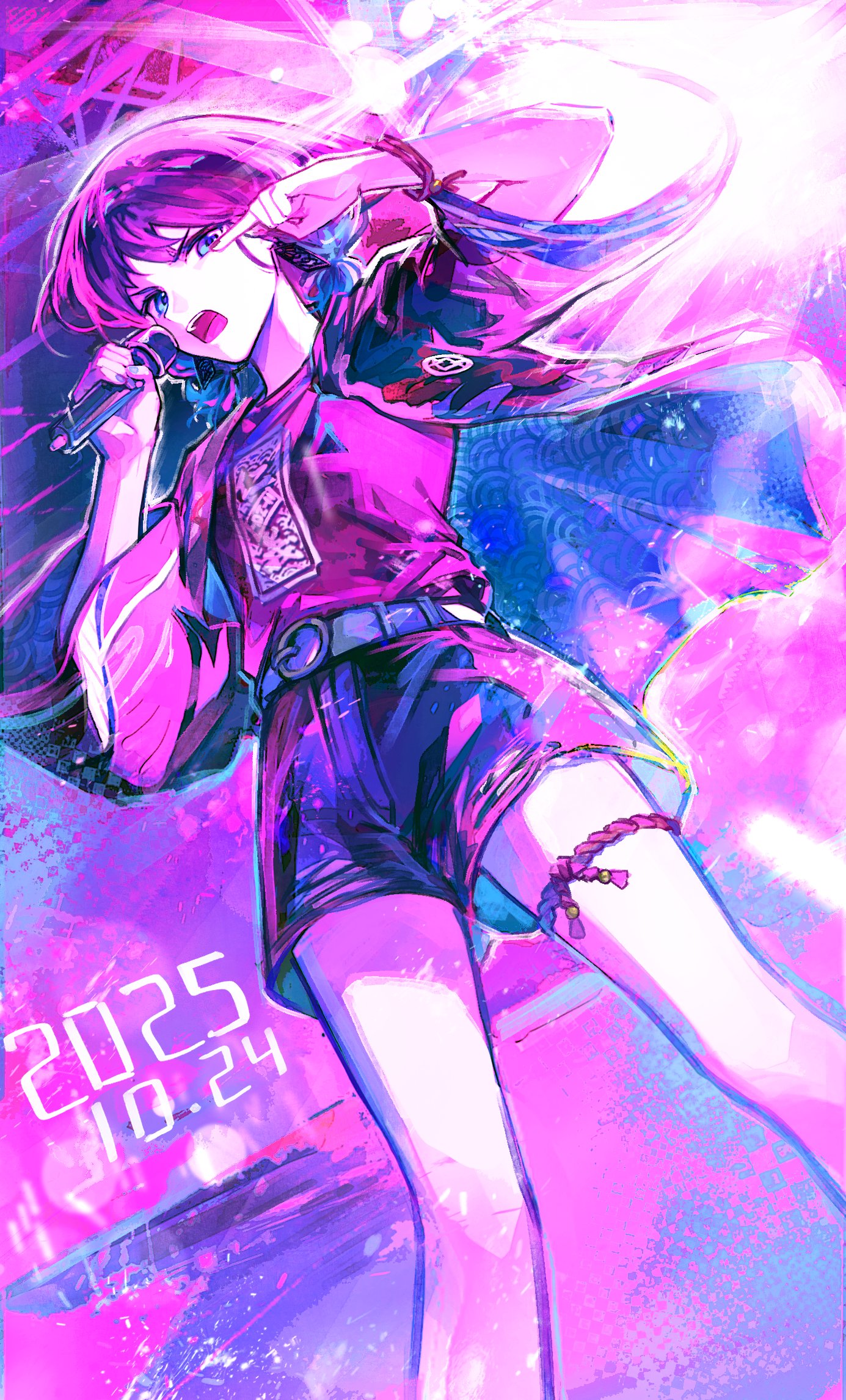 mu6051718, iseri nina, girls band cry, chinese commentary, commentary request, highres, 1girl, black shorts, blue eyes, blue hair, bracelet, colored tips, dated, holding, holding microphone, jewelry, kuuhaku to catharsis, microphone, multicolored hair, open mouth, purple hair, purple theme, red shirt, shirt, shorts, solo, teeth, thigh strap, upper teeth only