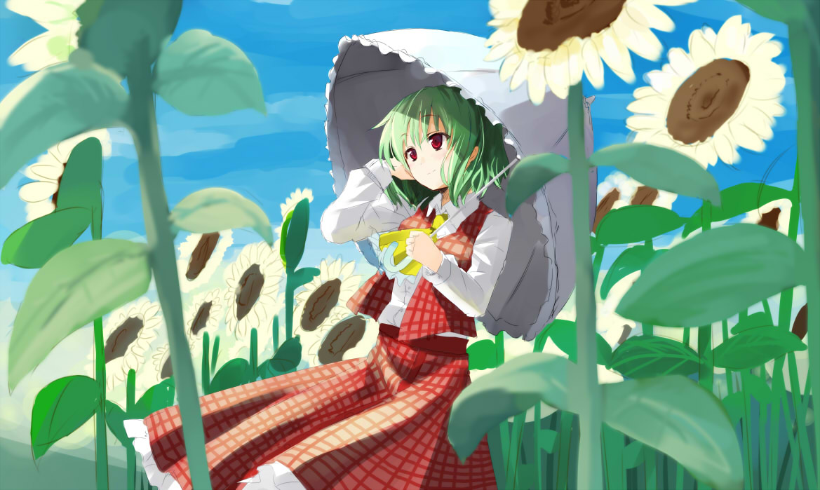 gotyou, kazami yuuka, touhou, 1girl, adjusting hair, ascot, female focus, field, flower, flower field, green hair, nature, parasol, plaid clothes, plaid skirt, plaid vest, red eyes, short hair, skirt, skirt set, smile, solo, sunflower, sunflower field, umbrella, vest