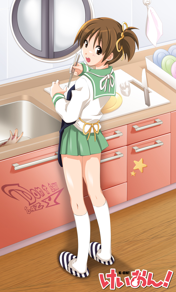 akaho sakura, hirasawa ui, k-on!, bad id, bad pixiv id, highres, 00s, 1girl, apron, blood, brown eyes, brown hair, female focus, from above, from behind, looking back, school uniform, severed arm, severed limb, short hair, side ponytail, solo, when you see it, yandere