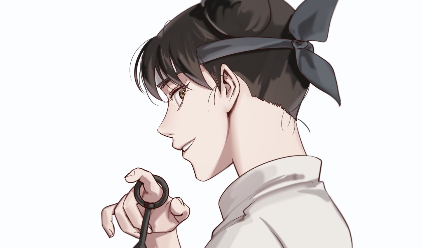shasun3, tenten (naruto), naruto (series), 1girl, black headband, brown eyes, brown hair, double bun, hair bun, headband, holding, holding kunai, holding weapon, kunai, looking at viewer, parted lips, profile, shirt, short hair, smile, solo, updo, upper body, weapon, white background, white shirt