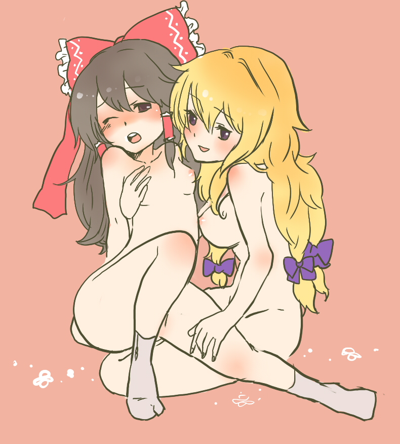 ituka, notsuki miko, hakurei reimu, yakumo yukari, touhou, 2girls, black hair, blonde hair, blush, bow, breasts, couple, female focus, flat chest, hair bow, hair ribbon, large breasts, long hair, multiple girls, multiple hair bows, nipples, no headwear, nude, one eye closed, pink background, ribbon, short hair, simple background, small breasts, socks, wink, yuri