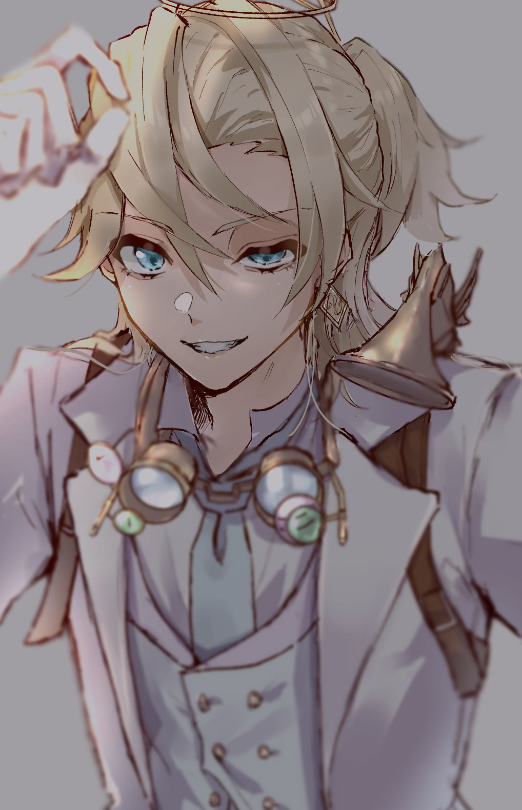 happa (ha88a), luca balsa, luca balsa (paranormal detective), identity v, highres, 1boy, backpack, bag, blonde hair, blue eyes, blue necktie, blue vest, blurry edges, coat, crossed bangs, gloves, goggles, goggles around neck, grin, hair between eyes, half-closed eye, half updo, lapels, looking at viewer, male focus, necktie, official alternate costume, ponytail, short ponytail, smile, solo, upper body, vest, white coat, white gloves