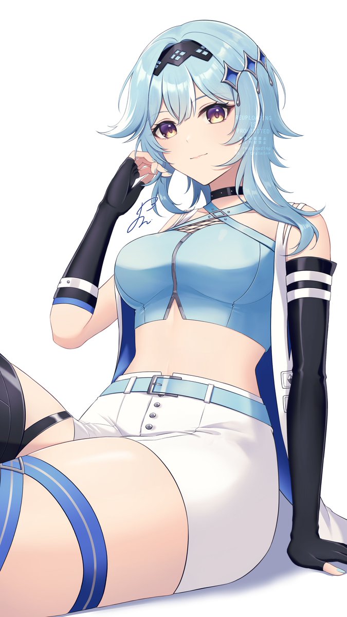 yopi ponn, eula (genshin impact), genshin impact, commentary request, highres, 1girl, alternate costume, belt, black choker, black gloves, black hairband, blue belt, blue shirt, breasts, choker, criss-cross halter, elbow gloves, eula (flame fusion) (genshin impact), fingerless gloves, gloves, hairband, halterneck, jacket, knee up, large breasts, looking at viewer, medium breasts, midriff, purple eyes, shirt, short shorts, shorts, sitting, sleeveless, sleeveless jacket, smile, solo, white background, white jacket, white shorts