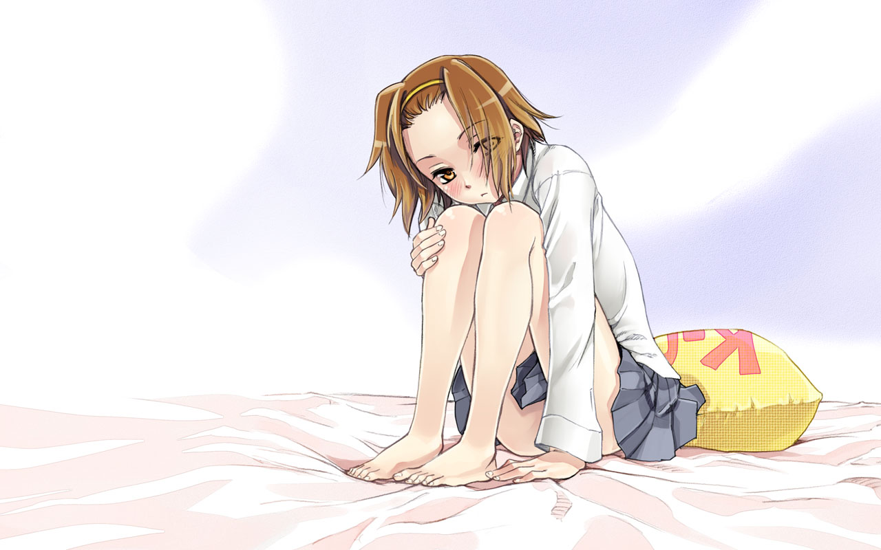 satou atsuki, tainaka ritsu, k-on!, 00s, 1girl, barefoot, bed sheet, blush, bored, brown eyes, brown hair, dress shirt, feet, female focus, frown, hair ornament, hair over one eye, hairband, hugging own legs, miniskirt, pillow, pleated skirt, school uniform, shirt, short hair, sitting, skirt, solo, tomboy