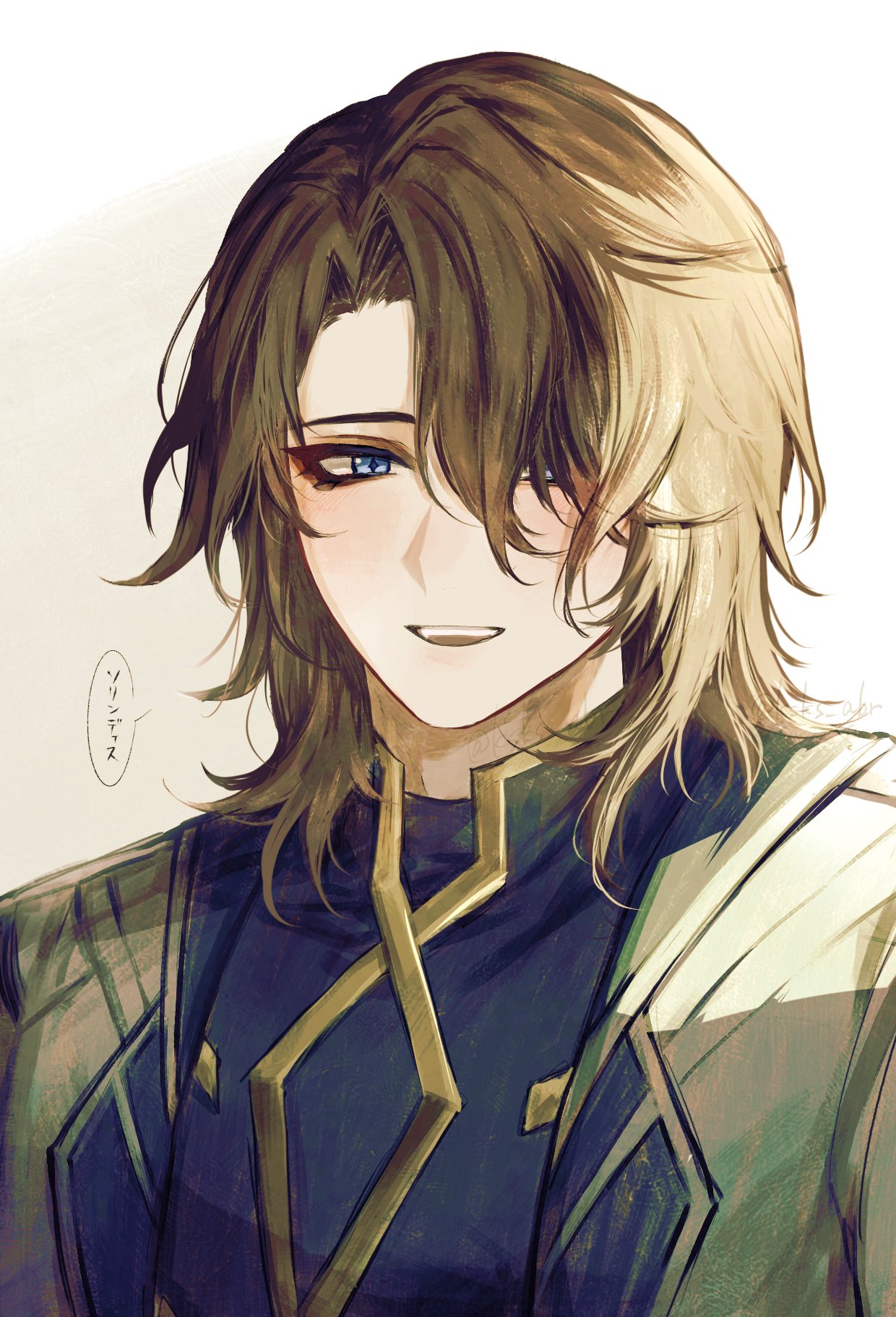 ksks abr, rerir (genshin impact), genshin impact, hashtag-only commentary, highres, translation request, 1boy, black shirt, blue eyes, brown hair, gold trim, hair over one eye, jacket, light blush, looking at viewer, male focus, medium hair, shirt, teeth, twitter username, upper body, upper teeth only, white background