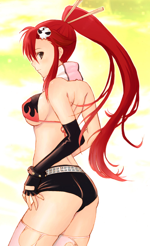 seiru (prairie), yoko littner, tengen toppa gurren lagann, 00s, 1girl, ass, belt, bikini, bikini top only, black bikini, black eyes, bracelet, breasts, elbow gloves, female focus, fingerless gloves, gloves, hair ornament, hairclip, jewelry, large breasts, long hair, looking back, micro shorts, ponytail, red hair, scarf, short shorts, shorts, sideboob, sidelocks, solo, striped clothes, striped scarf, studded belt, studded bracelet, swimsuit, thighhighs, torn clothes, torn thighhighs
