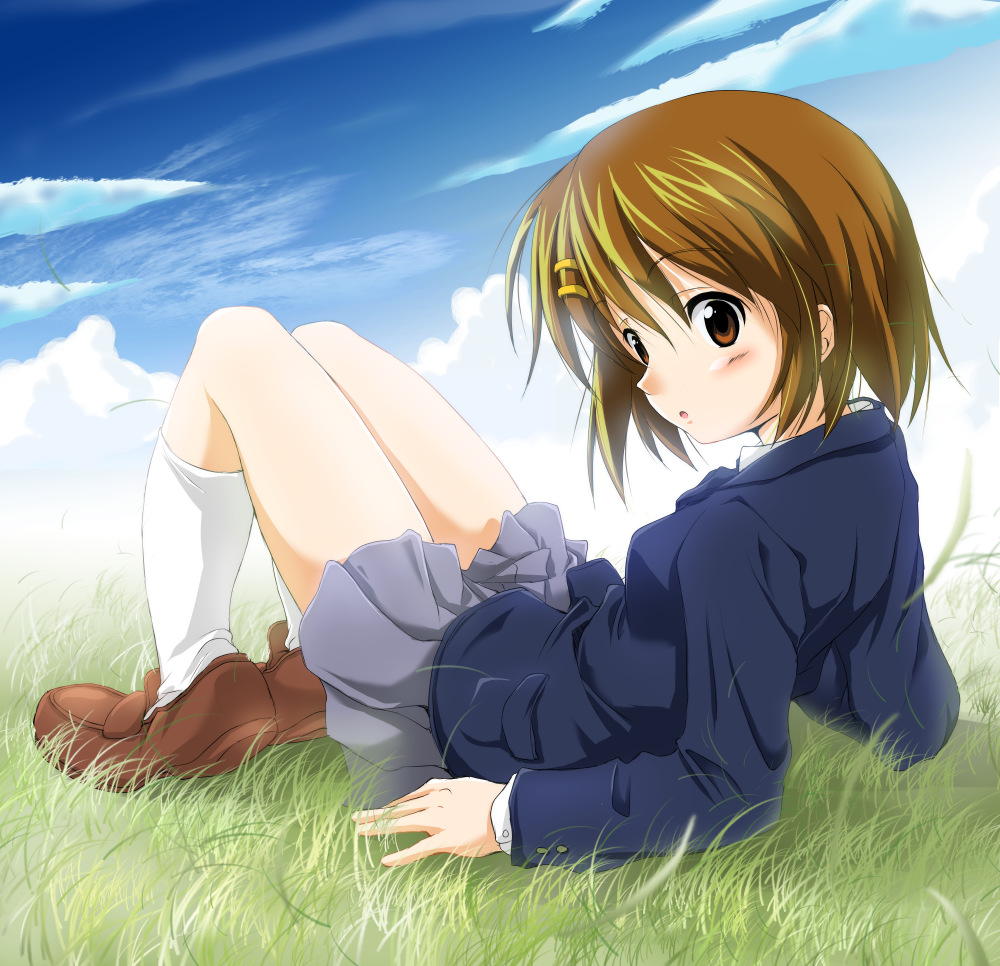 nekogoro, hirasawa yui, k-on!, 00s, 1girl, brown eyes, brown hair, female focus, full body, grass, kneehighs, loafers, lying, nature, outdoors, school uniform, shoes, short hair, sky, socks, solo, white socks
