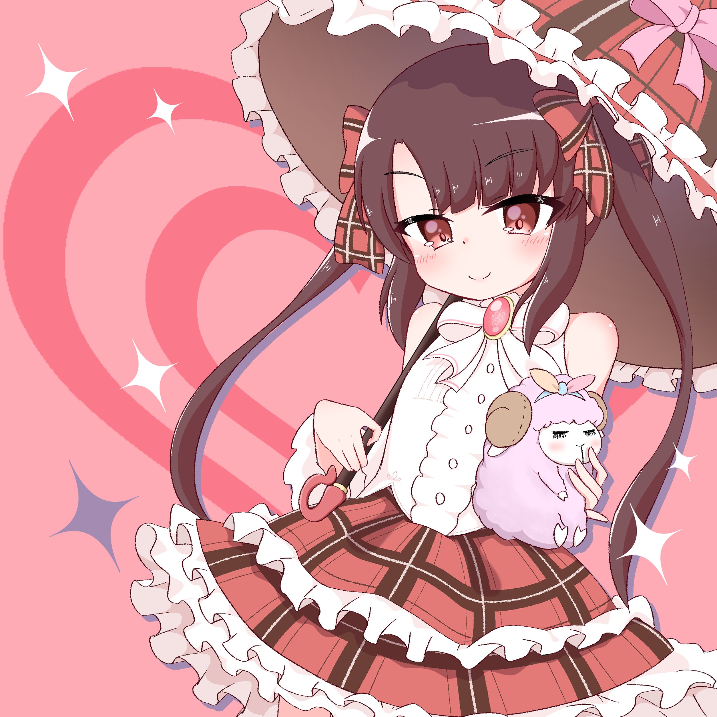 hirune shitai4, shinonome tsumugi (ongeki), chunithm, ongeki, absurdres, commentary request, highres, 1girl, arisugawa maria (chunithm), arisugawa maria (chunithm) (cosplay), bare shoulders, blush, bow, brown eyes, brown hair, closed mouth, cosplay, dress, frilled dress, frilled pillow, frilled skirt, frills, glint, hair bow, hair ornament, heart, holding, lolita fashion, long hair, looking at viewer, pillow, pink background, plaid clothes, plaid skirt, red eyes, red skirt, shirt, skirt, sleeveless, sleeveless shirt, smile, solo, sparkle, sparkle background, twintails, white shirt