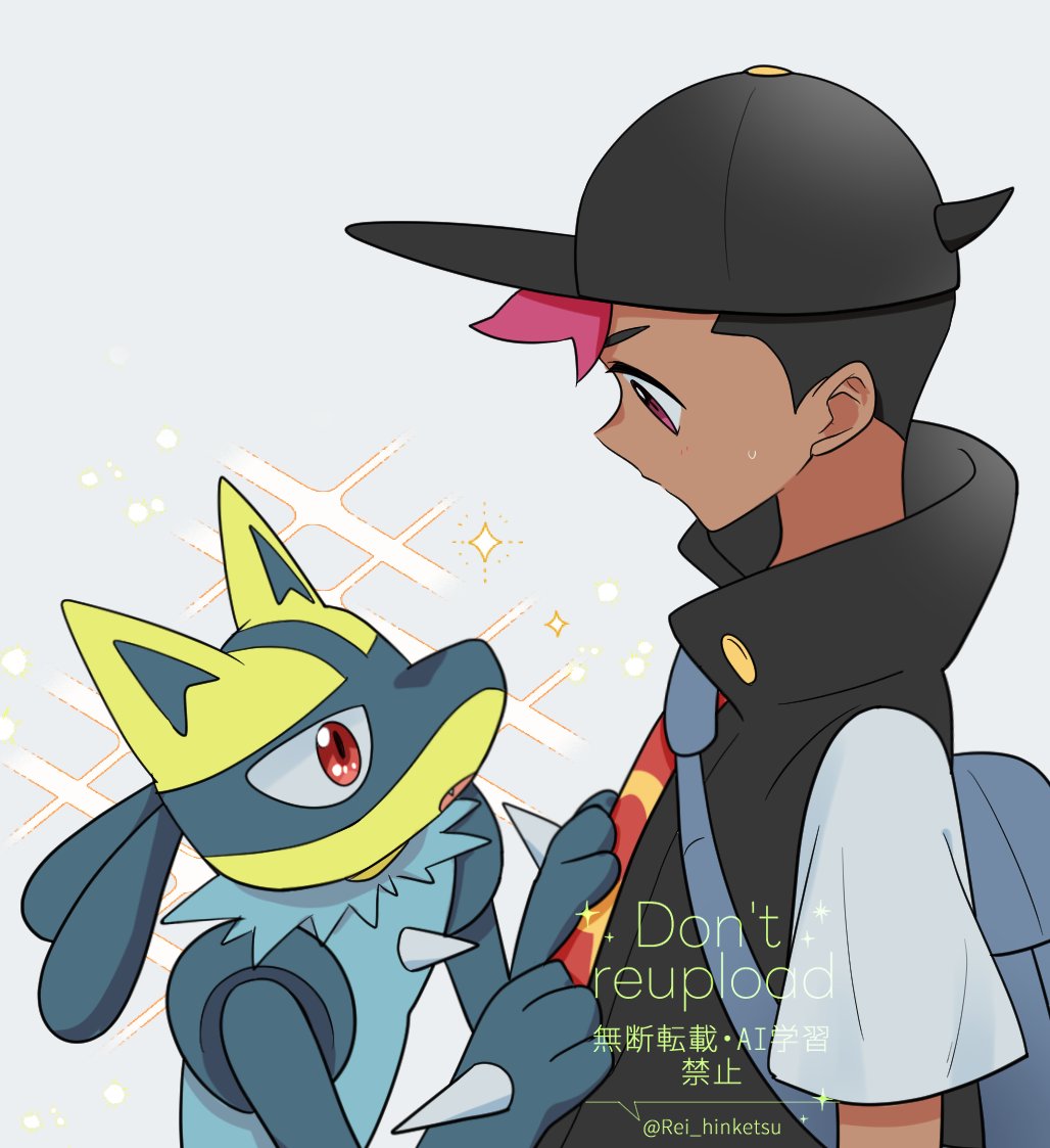 rei hinketsu, lucario, roy (pokemon), nintendo, pokemon, pokemon (anime), pokemon horizons, commentary request, 1boy, alternate color, backpack, bag, black hat, black vest, gen 4 pokemon, grey background, grey bag, hat, looking down, male focus, multicolored hair, open clothes, open vest, pokemon (creature), shiny pokemon, shirt, short hair, short sleeves, sparkle, sweatdrop, t-shirt, twitter username, two-tone hair, vest, watermark