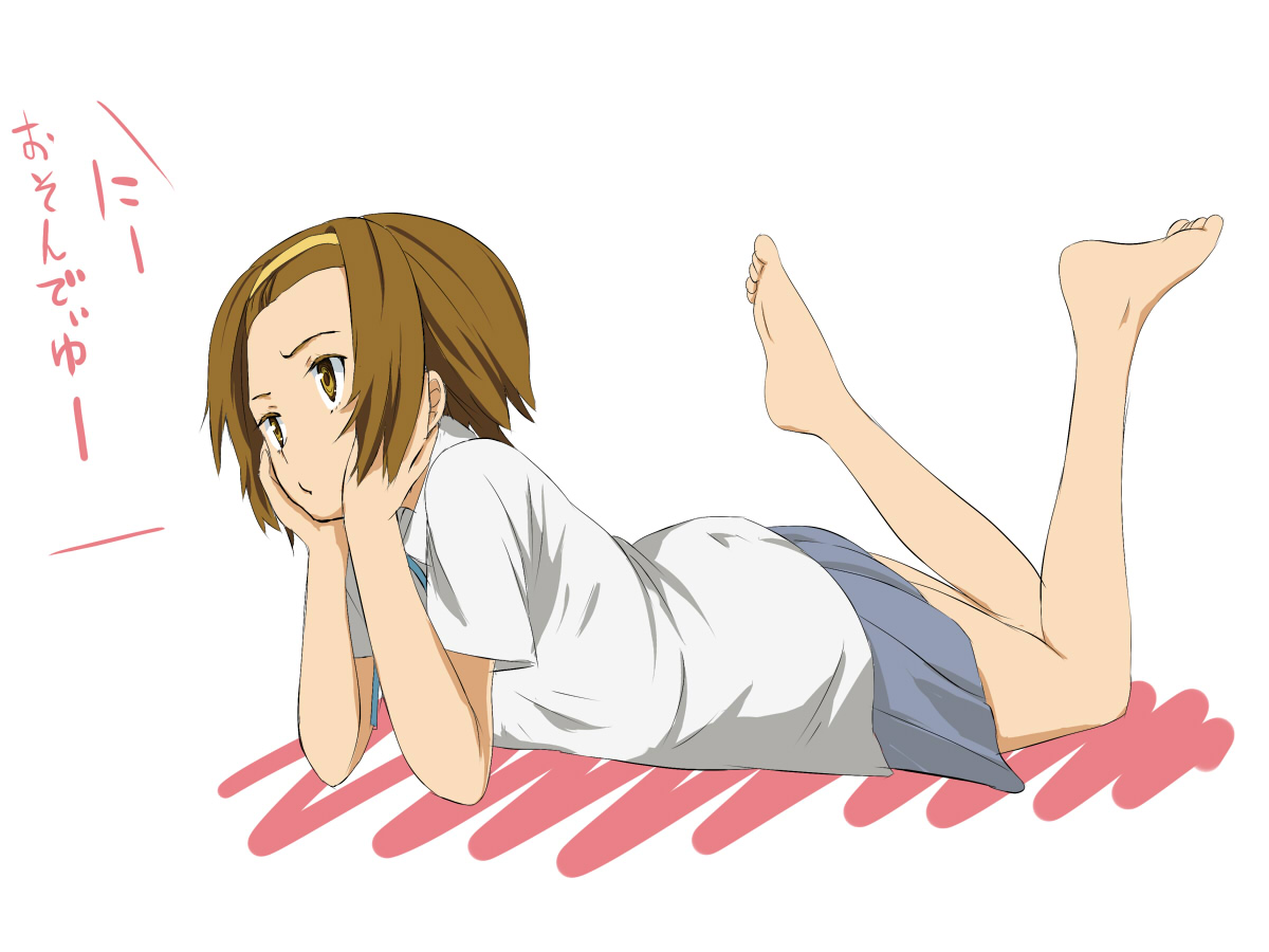 nishiuri warito, tainaka ritsu, k-on!, bad id, bad pixiv id, translation request, 00s, 1girl, barefoot, bored, brown eyes, brown hair, feet, female focus, hairband, legs, lying, on stomach, pout, school uniform, short hair, soles, solo, toes, tomboy