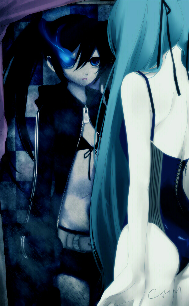 chm, black rock shooter (character), hatsune miku, black rock shooter, vocaloid, bad id, bad pixiv id, 10s, 2girls, aqua hair, black hair, blue eyes, different reflection, glowing, glowing eyes, mirror, multiple girls, one-piece swimsuit, reflection, swimsuit