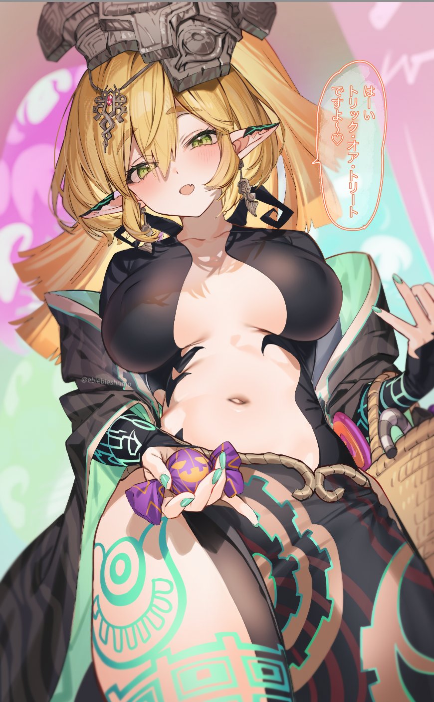 shuri (84k), midna, princess zelda, nintendo, the legend of zelda, the legend of zelda: twilight princess, commentary request, highres, translation request, 1girl, basket, black coat, blonde hair, body markings, breasts, broken helmet, candy, coat, cosplay, earclip, fang, food, frontless outfit, green eyes, green nails, hair between eyes, helmet, holding, holding basket, holding candy, holding food, large breasts, long hair, looking at viewer, midna (cosplay), navel, open mouth, pelvic curtain, pointy ears, skin fang, smile, solo, speech bubble