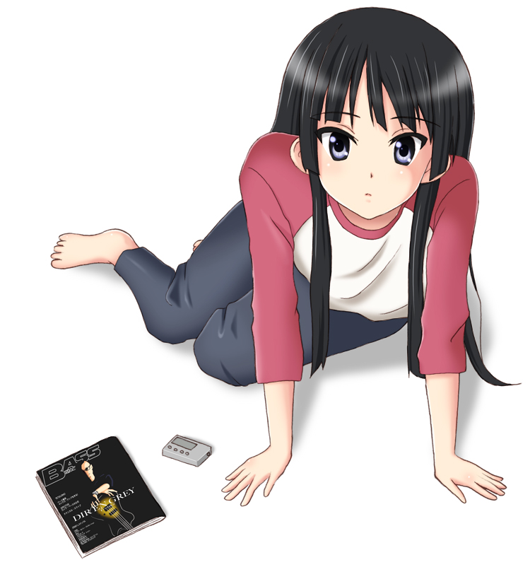 fukamori reo, akiyama mio, k-on!, bad id, bad pixiv id, (><), 00s, 1girl, all fours, bad anatomy, bad feet, barefoot, black hair, blue eyes, female focus, long hair, magazine (object), poorly drawn, raglan sleeves, solo
