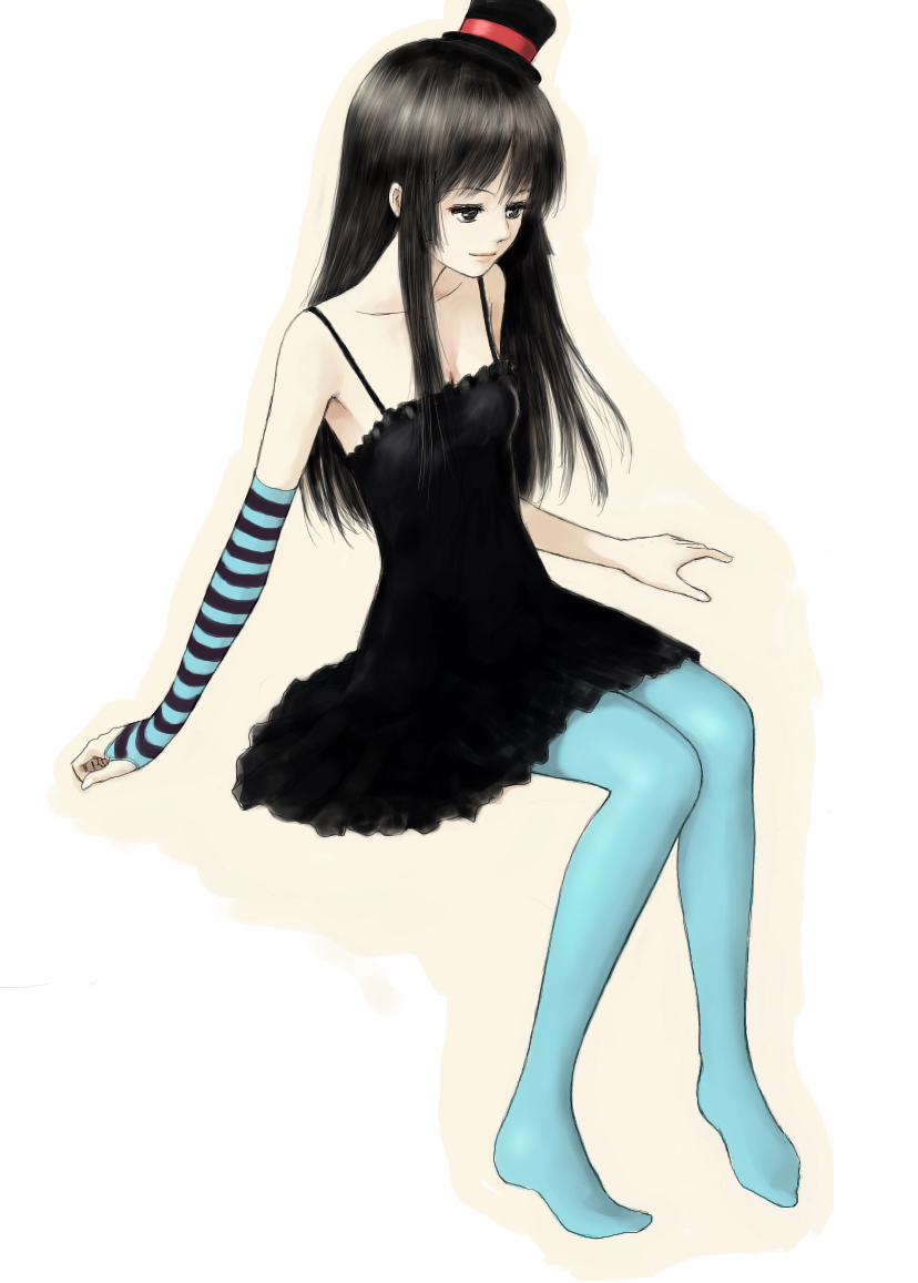 tama (tama's website), tama (tama-s), akiyama mio, don't say "lazy", k-on!, striped, 00s, 1girl, black eyes, black hair, blue pantyhose, blunt bangs, brown eyes, dress, elbow gloves, feet, female focus, fingerless gloves, gloves, hat, hime cut, long hair, mini hat, mini top hat, pantyhose, solo, top hat