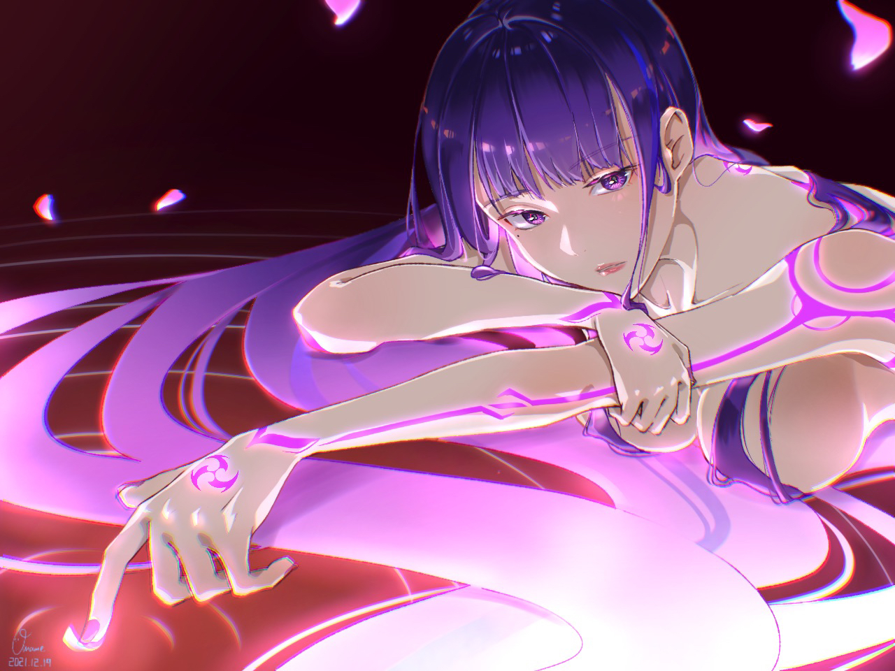 omame (kana2), raiden shogun, genshin impact, commentary request, 1girl, back, bare shoulders, blunt bangs, body markings, breasts, glowing, glowing hair, glowing markings, glowing tattoo, gradient hair, hair down, hair over breasts, large breasts, long hair, looking at viewer, looking to the side, lying, mitsudomoe (shape), mole, mole under eye, multicolored hair, nude, on stomach, parted lips, pink lips, purple eyes, purple hair, red background, ripples, shade, sideboob, solo, tattoo, tomoe (symbol), upper body, water