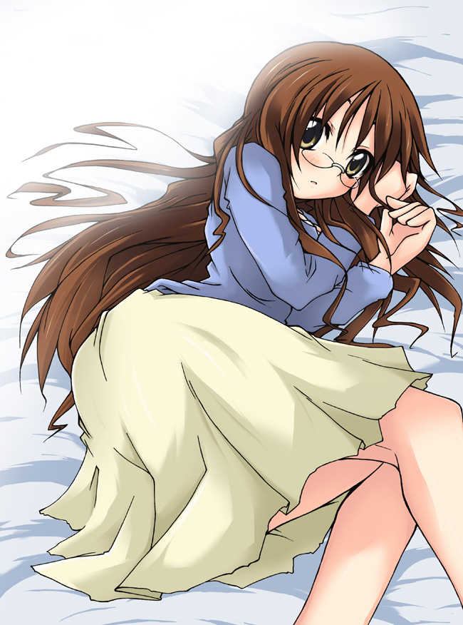 hazuki haru, yamanaka sawako, k-on!, bad id, bad pixiv id, 00s, 1girl, brown eyes, brown hair, female focus, glasses, long hair, lying, on side, solo