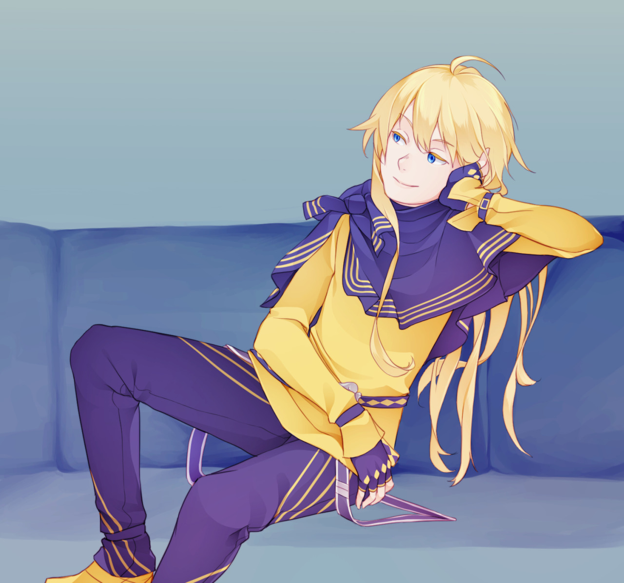 thor (toaru majutsu no index), toaru majutsu no index, toaru majutsu no index: new testament, commentary, english commentary, 1boy, ahoge, androgynous, ankle belt, belt, black belt, black gloves, black pants, black shawl, blonde hair, blue background, blue eyes, closed mouth, couch, fingerless gloves, foot out of frame, gloves, hair between eyes, hand up, long hair, long sidelocks, long sleeves, on couch, pants, shawl, shirt, shoes, sidelocks, sitting, smile, solo, vilatile, wrist belt, yellow shirt, yellow shoes