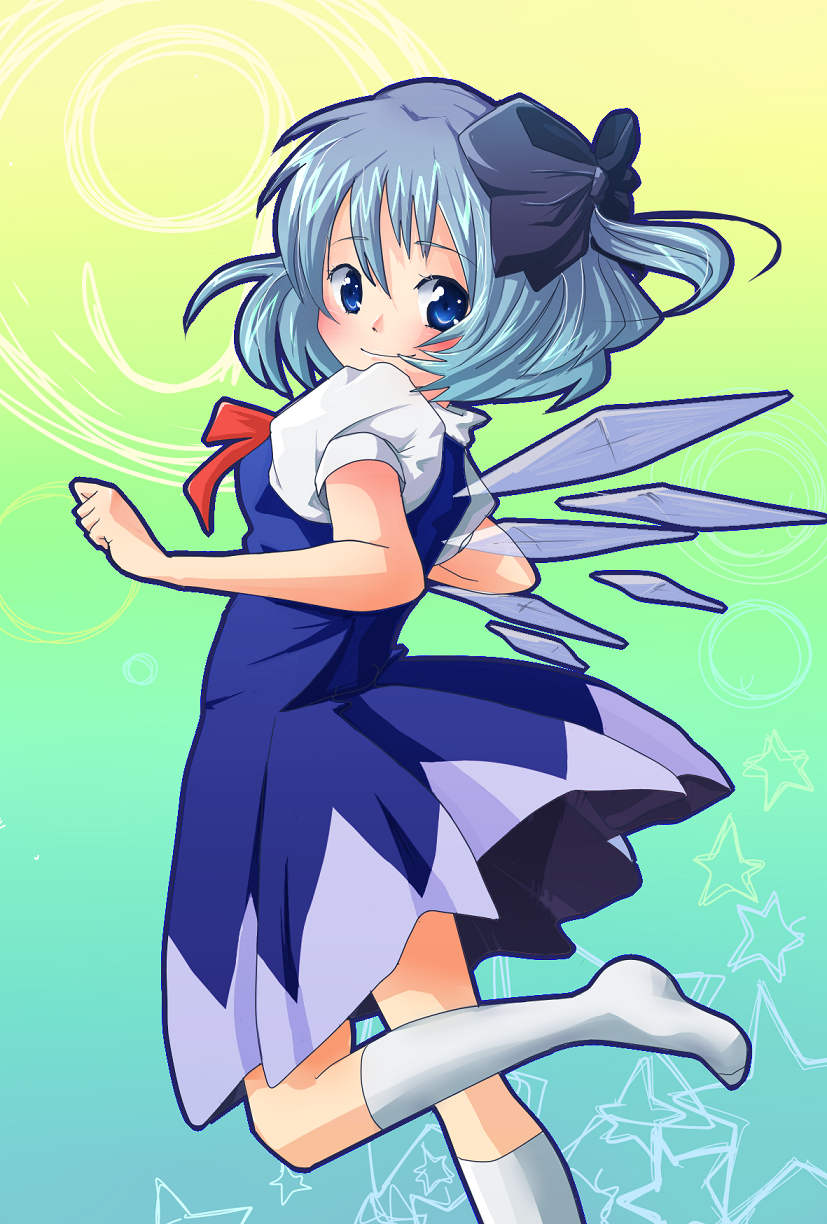 kanae (artist), kanae (tarou), cirno, phantasmagoria of flower view, touhou, highres, 1girl, blue eyes, blue hair, circled 9, female focus, gradient background, looking back, matching hair/eyes, short hair, smile, socks, solo, standing, standing on one leg, wings
