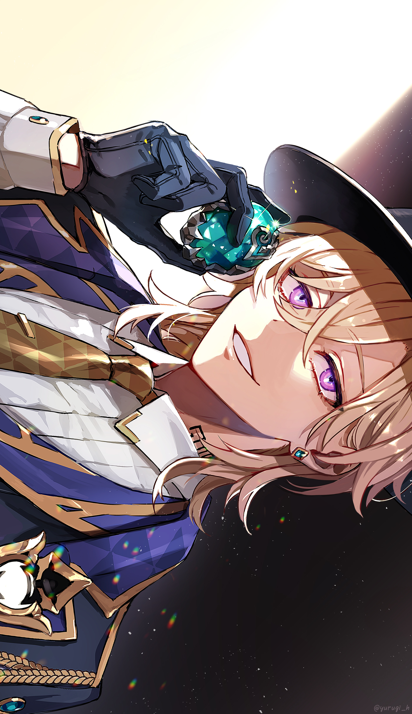 aventurine (honkai: star rail), aventurine (stoneheart's oath ring) (honkai: star rail), honkai: star rail, honkai (series), absurdres, commentary request, highres, 1boy, aiguillette, aqua gemstone, artist name, black coat, black gloves, black hat, blonde hair, blue eyes, coat, coat on shoulders, collared shirt, crossed bangs, earrings, fedora, gem, glint, gloves, gold trim, grin, hair between eyes, hand up, hat, holding, holding gem, jewelry, lapels, light particles, long sleeves, looking at viewer, male focus, multicolored eyes, neck tattoo, necktie, parted bangs, print necktie, purple eyes, shirt, short hair, sideways, smile, solo, tattoo, teeth, tie clip, triangle print, twitter username, two-tone eyes, upper body, white shirt, wing collar, yellow necktie, yurugi (yurugi h)