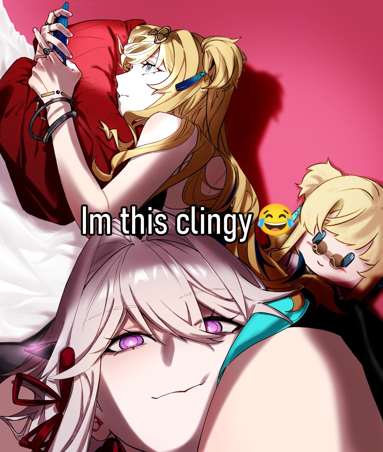 songque, thelema nutriscu, honkai (series), honkai impact 3rd, hashtag-only commentary, highres, 2girls, aqua eyes, blonde hair, bracelet, emoji, english text, hair intakes, i'm this clingy (meme), jewelry, meme, multiple boys, multiple girls, phone, pillow, plume.v, purple eyes, ribbon, ring, shadow, stuffed toy, sunglasses, tassel, thighs, white hair, yuri