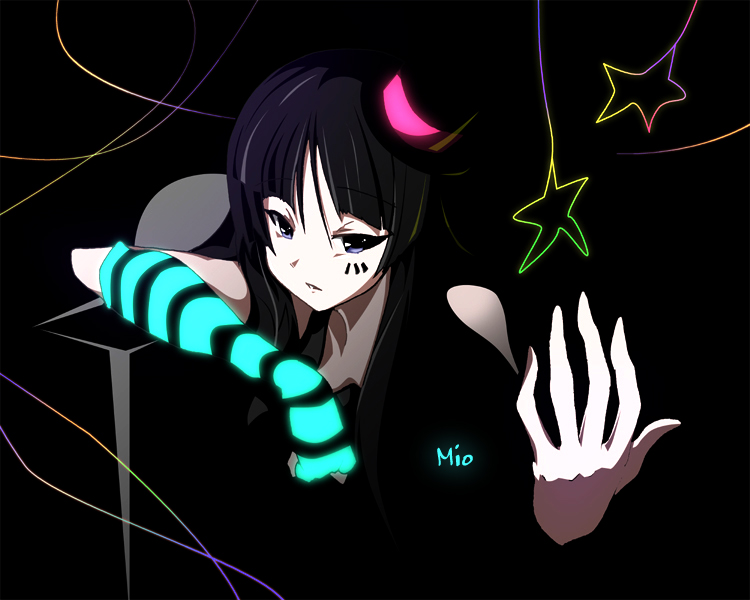 sys.ao, akiyama mio, don't say "lazy", k-on!, bad id, bad pixiv id, 00s, 1girl, black eyes, black hair, dark, elbow gloves, female focus, fingerless gloves, gloves, hat, long hair, mini hat, mini top hat, solo, top hat