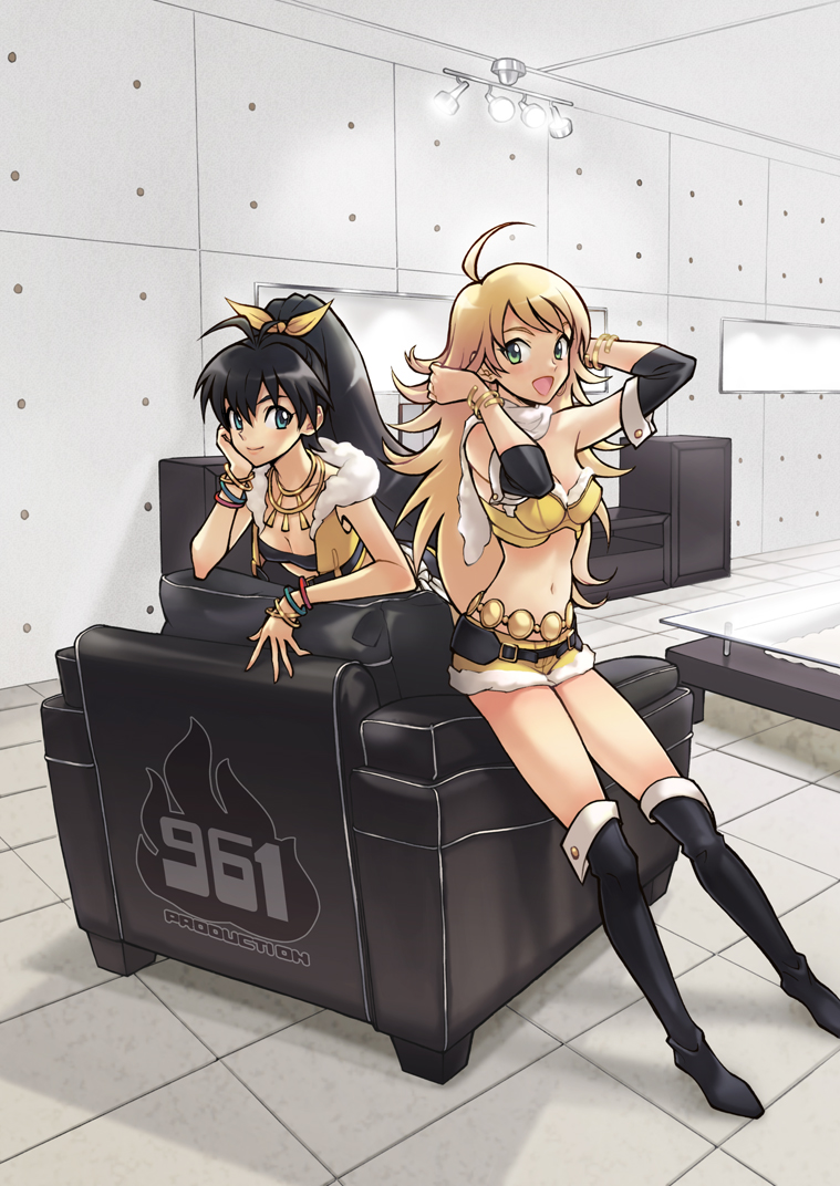 deretta, 961 production, ganaha hibiki, hoshii miki, idolmaster, idolmaster (classic), idolmaster sp, bad id, bad pixiv id, 00s, 2girls, ahoge, bandeau, black hair, blonde hair, chair, couch, long hair, midriff, multiple girls, ponytail, strapless, thighhighs, tube top