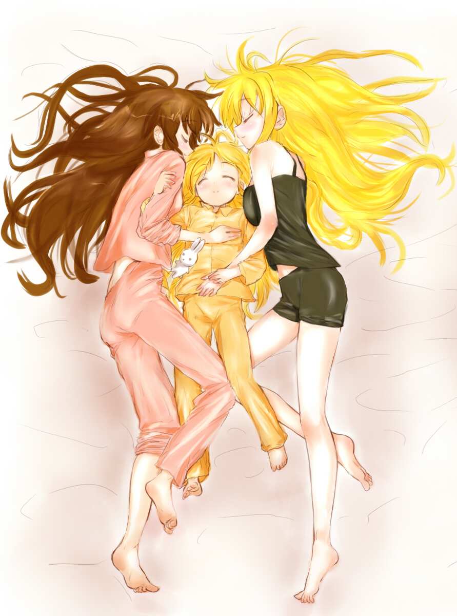 kohinore, fate testarossa, takamachi nanoha, vivio, lyrical nanoha, mahou shoujo lyrical nanoha strikers, bad id, bad pixiv id, highres, 00s, 3girls, barefoot, bed, blonde hair, blush, breasts, brown hair, closed eyes, cuddling, family, feet, happy, leg between thighs, long hair, lying, multiple girls, pajamas, rabbit, sleeping, smile, stuffed animal, stuffed rabbit, stuffed toy, yuri