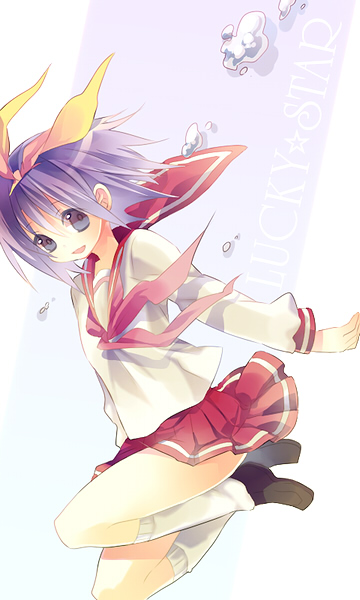 yamiya (8 18dlq), hiiragi tsukasa, lucky star, bad id, bad pixiv id, 00s, hair ribbon, purple hair, ribbon, school uniform, serafuku, short hair, skirt, socks, solo