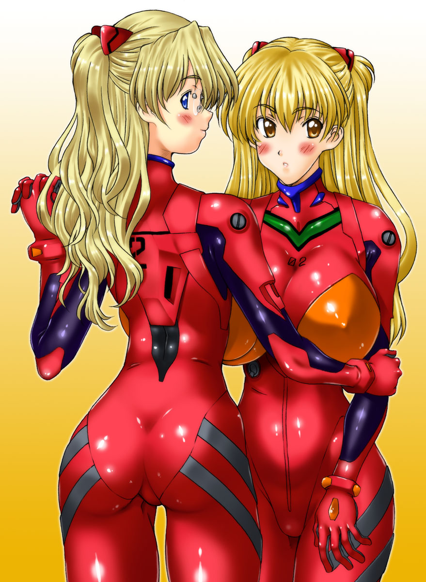 kamia (not found), matsuoka kiyone, souryuu asuka langley, sugino miyo, neon genesis evangelion, original, arm grab, eyebrows, bad id, bad pixiv id, highres, 2girls, alternate breast size (larger), ass, back, backboob, blonde hair, blue eyes, blush, bodysuit, bracer, breasts, closed mouth, cosplay, cowboy shot, from behind, glasses, gloves, gradient background, hair between eyes, hand on own thigh, hand up, headgear, holding hands, huge breasts, impossible bodysuit, impossible clothes, interlocked fingers, legs apart, legs together, light smile, long hair, looking at viewer, looking back, mecha pilot suit, multiple girls, narrow waist, orange background, orange eyes, outline, outstretched arm, parted lips, pince-nez, plugsuit (cosplay), plugsuit (evangelion), profile, rimless eyewear, shiny clothes, skin tight, smile, souryuu asuka langley (cosplay), standing, turtleneck, two side up, wavy hair