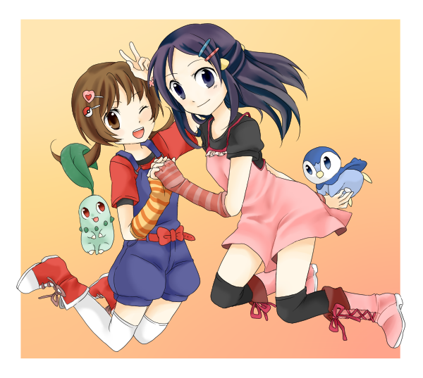 chikorita, dawn (pokemon), lyra (pokemon), piplup, nintendo, pokemon, pokemon dppt, pokemon hgss, 00s, 2girls, blue hair, boots, brown hair, gen 2 pokemon, gen 4 pokemon, multiple girls, one eye closed, pink boots, pokemon (creature), skirt, smile, thighhighs, wink