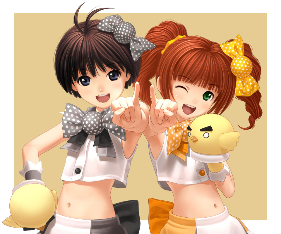 nekopuchi, kikuchi makoto, takatsuki yayoi, idolmaster, idolmaster (classic), 00s, 2girls, antenna hair, black hair, blue eyes, brown hair, child, drill hair, green eyes, midriff, multiple girls, one eye closed, polka dot, simple background, sweet break girl (idolmaster), twintails, wink