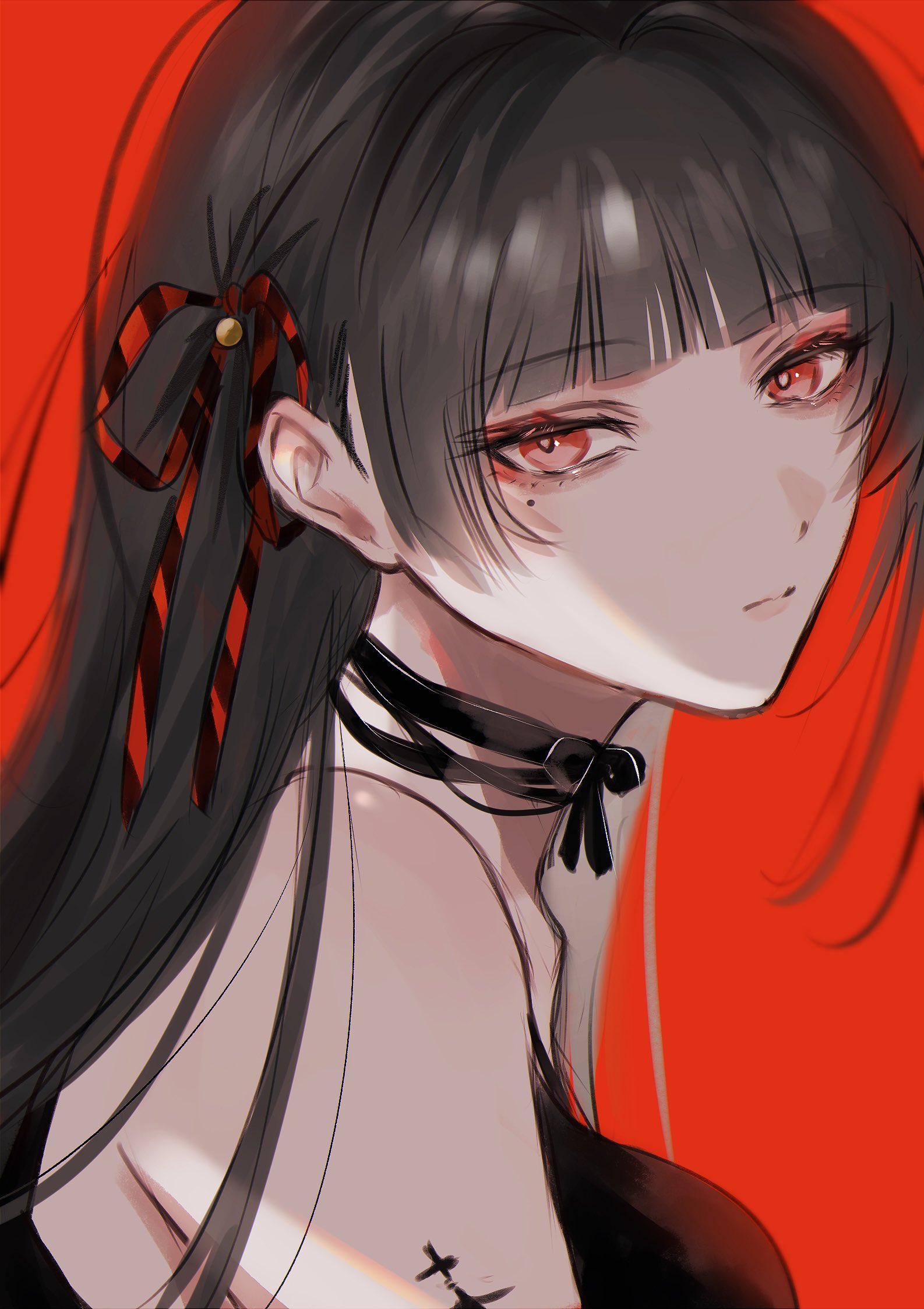 wu yuuri, chisa (wuthering waves), wuthering waves, commentary request, highres, 1girl, bare shoulders, black choker, black hair, breasts, choker, closed mouth, from side, hair ribbon, long hair, looking at viewer, looking to the side, medium breasts, mole, mole under eye, portrait, red background, red eyes, red ribbon, ribbon, simple background, solo, tacet mark (wuthering waves)