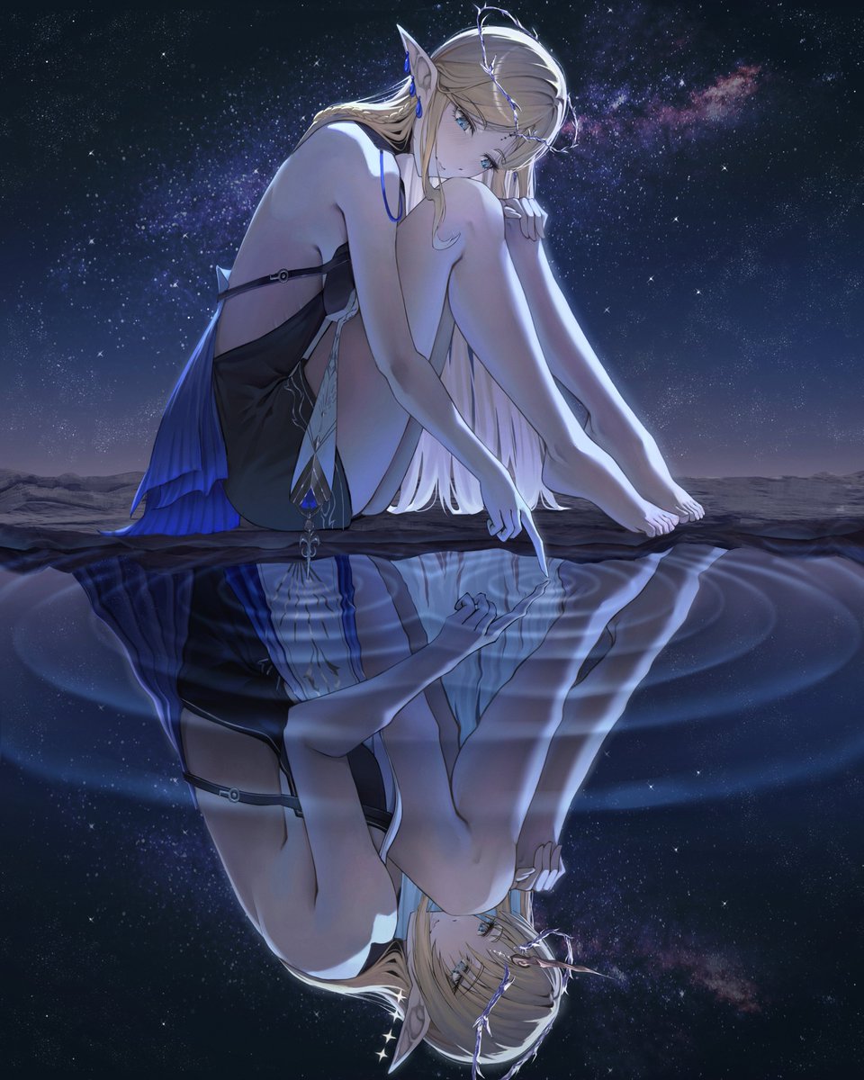 chco, cartethyia (wuthering waves), fleurdelys (wuthering waves), wuthering waves, commentary, english commentary, highres, revision, 1girl, bare shoulders, barefoot, black dress, blonde hair, blue eyes, breasts, closed mouth, crown of thorns, different reflection, dress, earrings, floating earrings, from side, horns, jewelry, knees up, large breasts, long hair, looking at reflection, medium breasts, night, night sky, outdoors, pointy ears, reflection, ripples, sidelocks, single horn, sitting, sky, smile, solo, tacet mark (wuthering waves), thighs, toes, very long hair, yellow horns